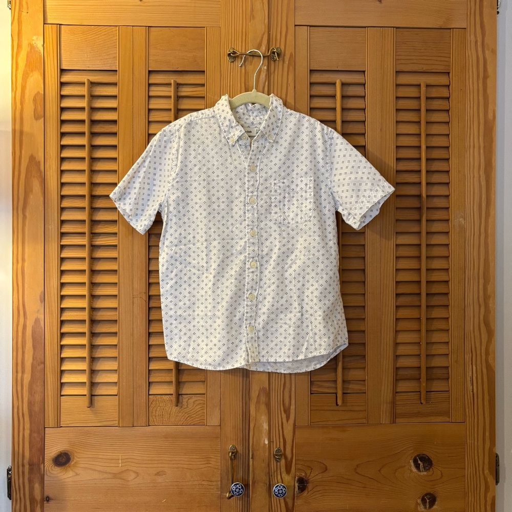 Abercrombie Kids White and Blue Patterned Shirt
